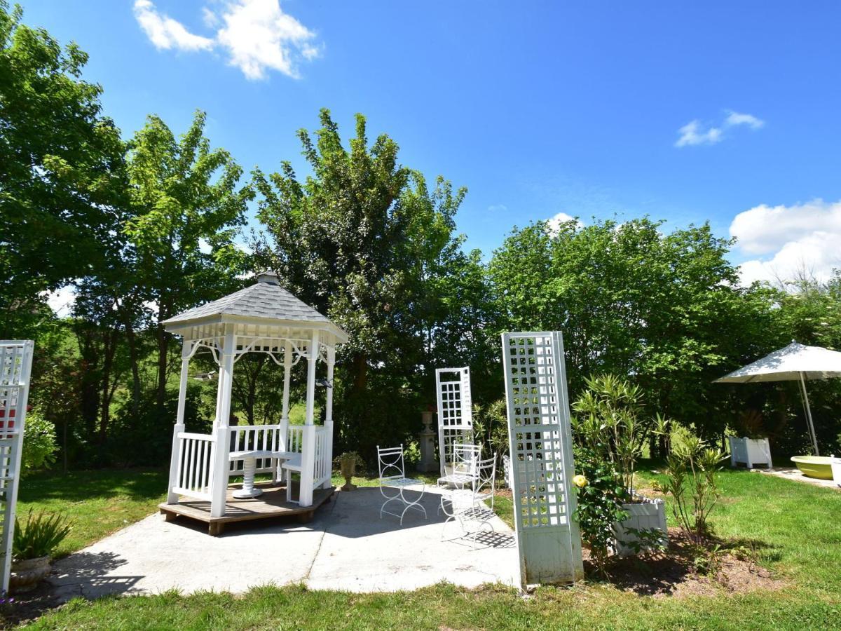 Superb Holiday Home Near The Beach Quinéville Εξωτερικό φωτογραφία